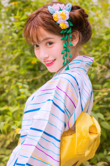 女特务还是黄花大闺女